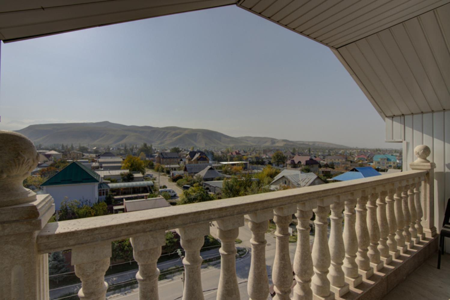 Aisha Hotel بيشكيك المظهر الخارجي الصورة