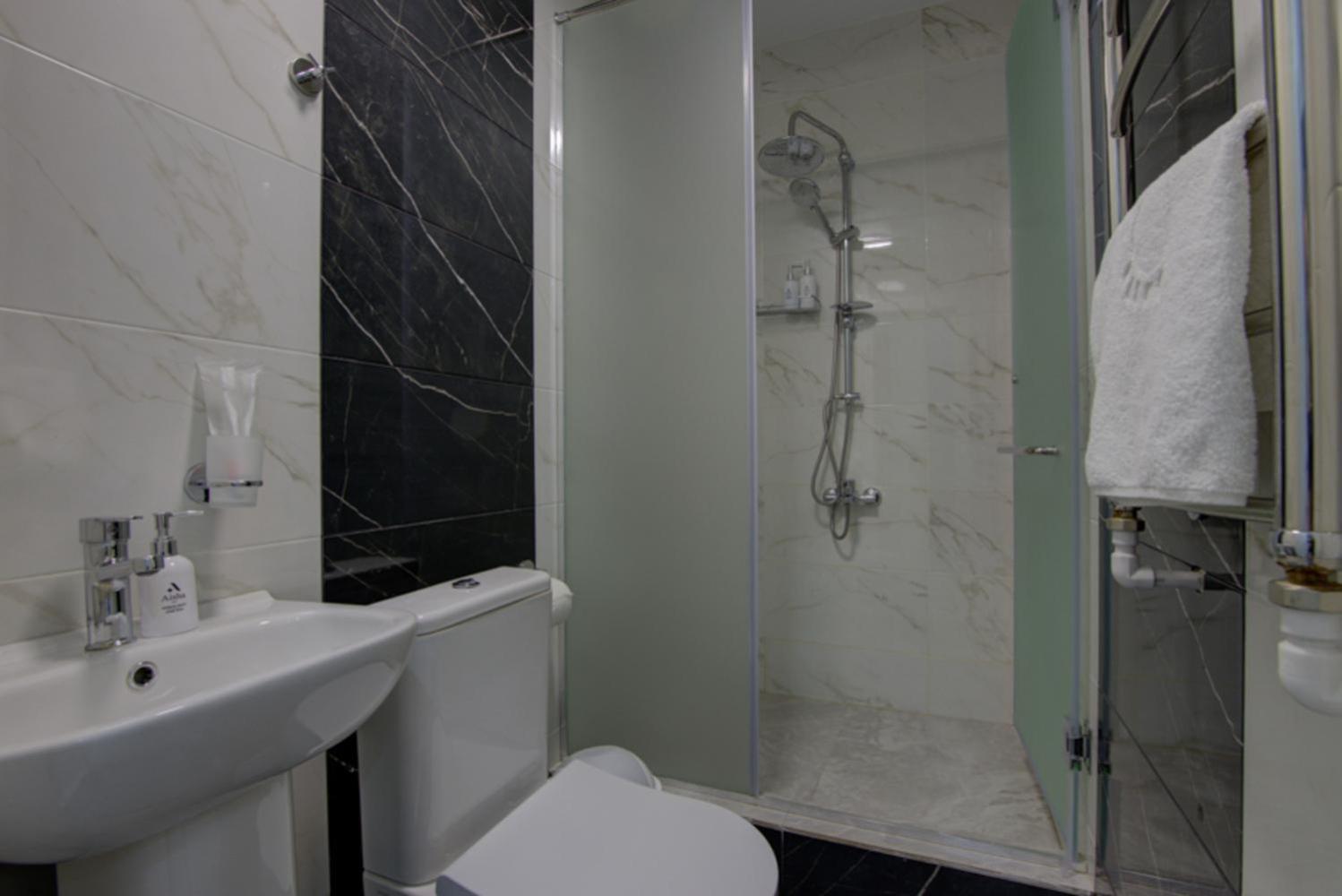 Aisha Hotel بيشكيك المظهر الخارجي الصورة
