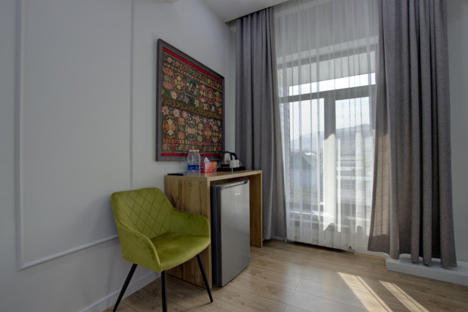 Aisha Hotel بيشكيك المظهر الخارجي الصورة
